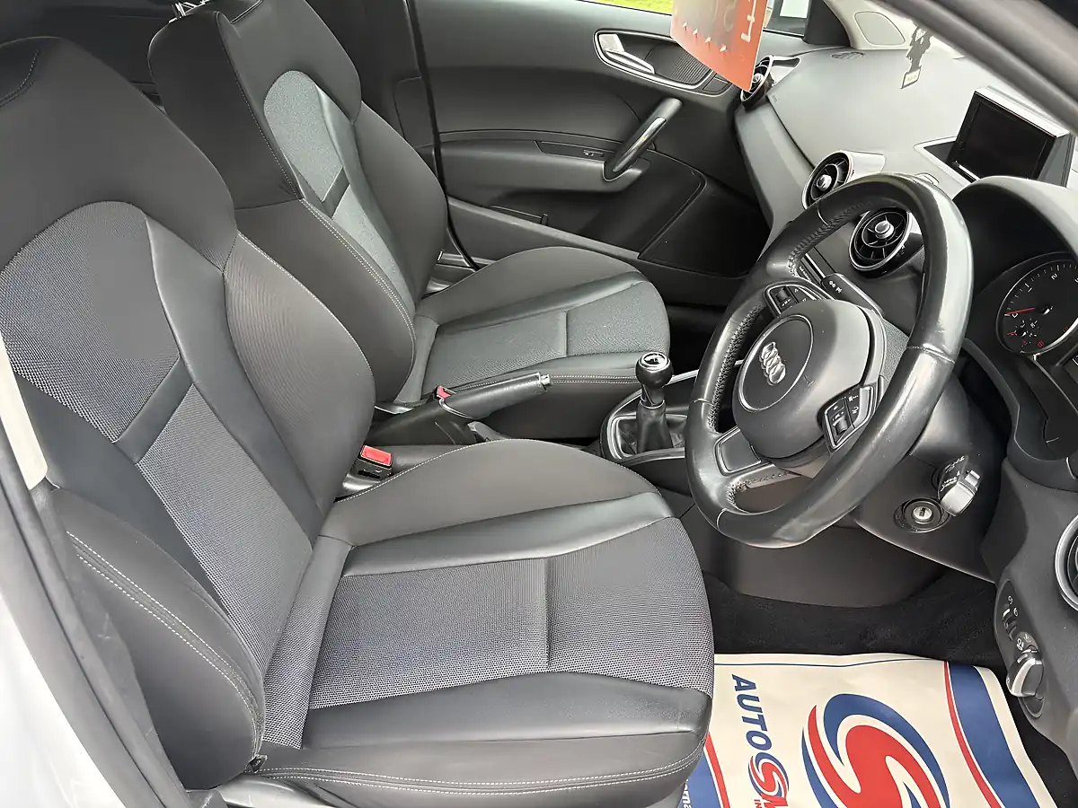 Used 2015 Audi A1 Sport White - Interior and Exterior details 11