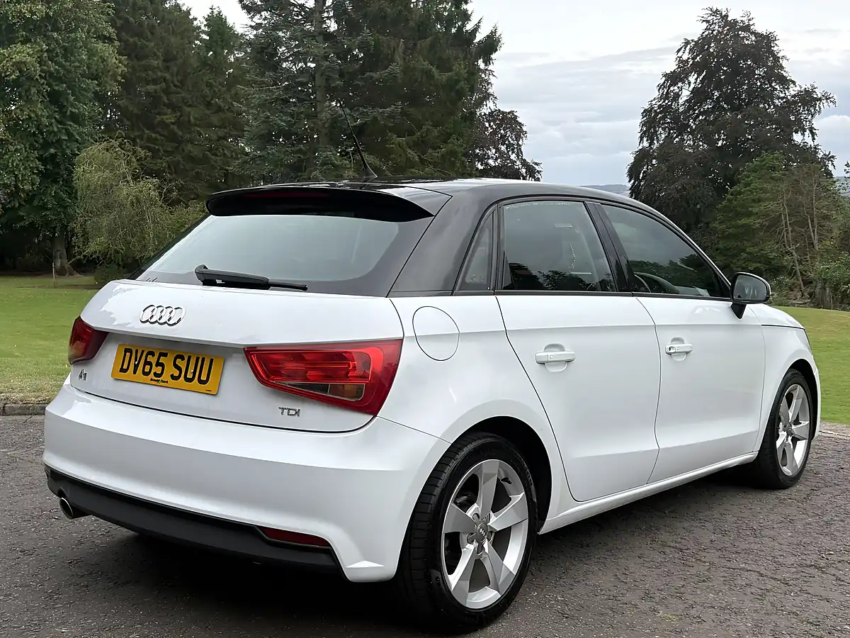 Used 2015 Audi A1 Sport White - Interior and Exterior details 5
