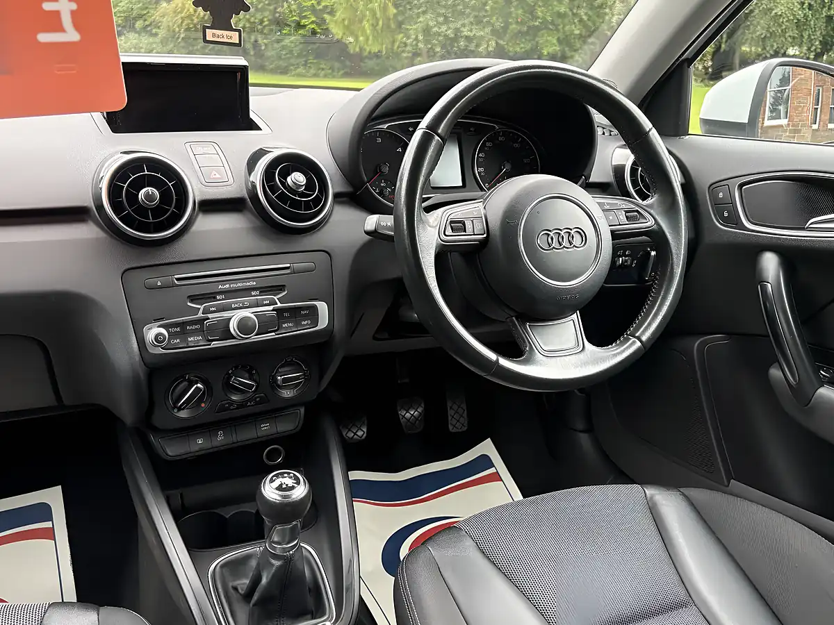 Used 2015 Audi A1 Sport White - Interior and Exterior details 7