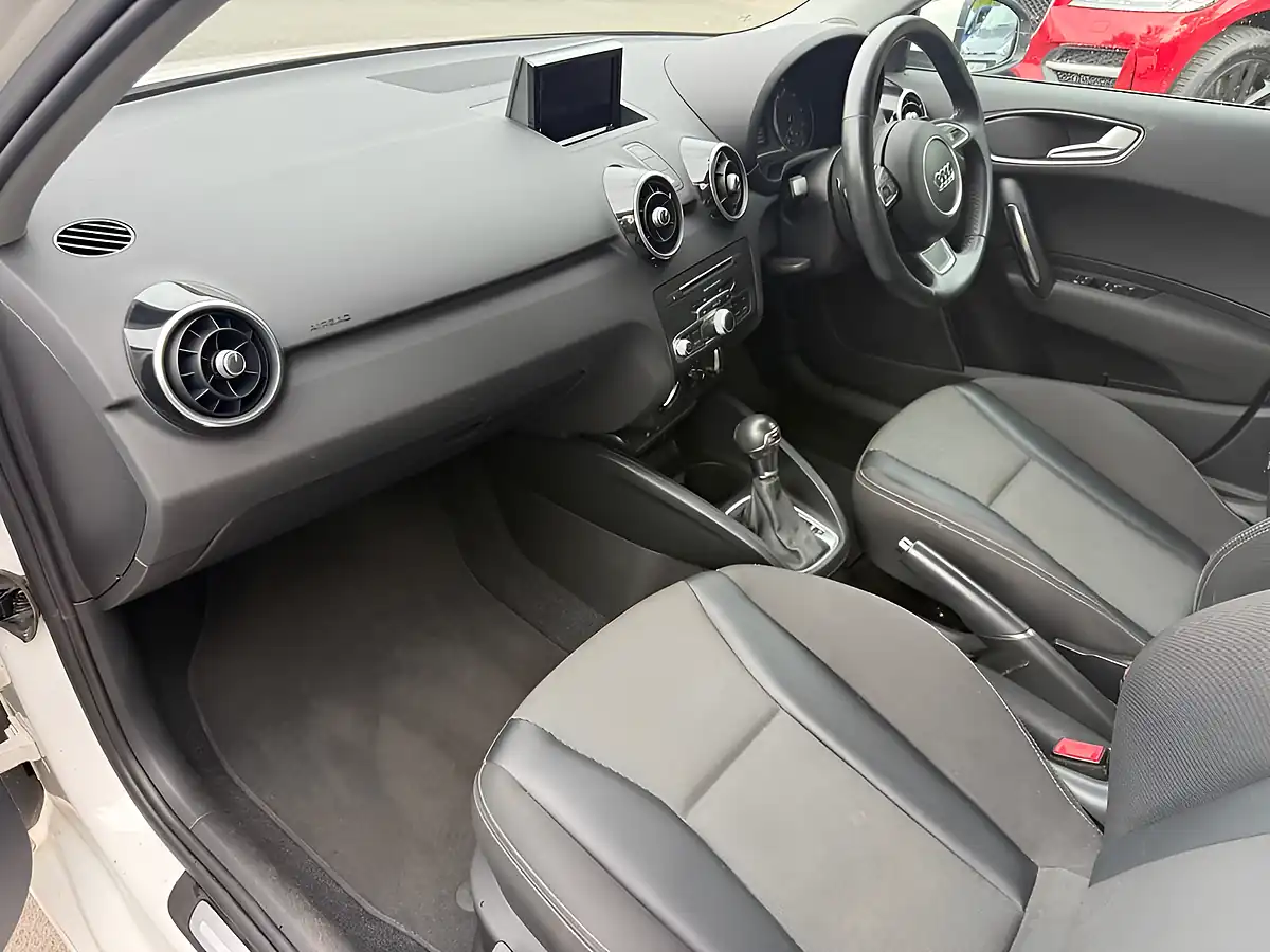Used 2015 Audi A1 Sport White - Interior and Exterior details 17