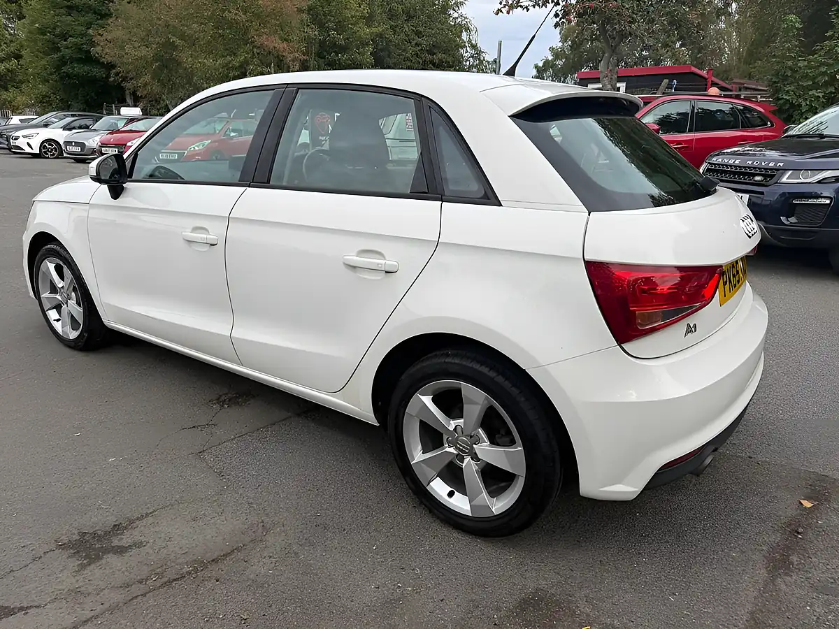 Used 2015 Audi A1 Sport White - Interior and Exterior details 4