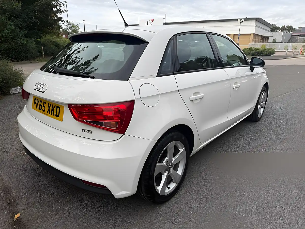 Used 2015 Audi A1 Sport White - Interior and Exterior details 6