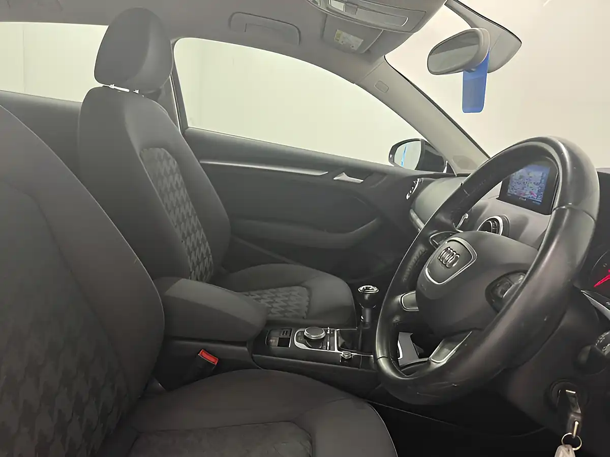 Used 2015 Audi A3 Se Technik Black - Interior and Exterior details 10