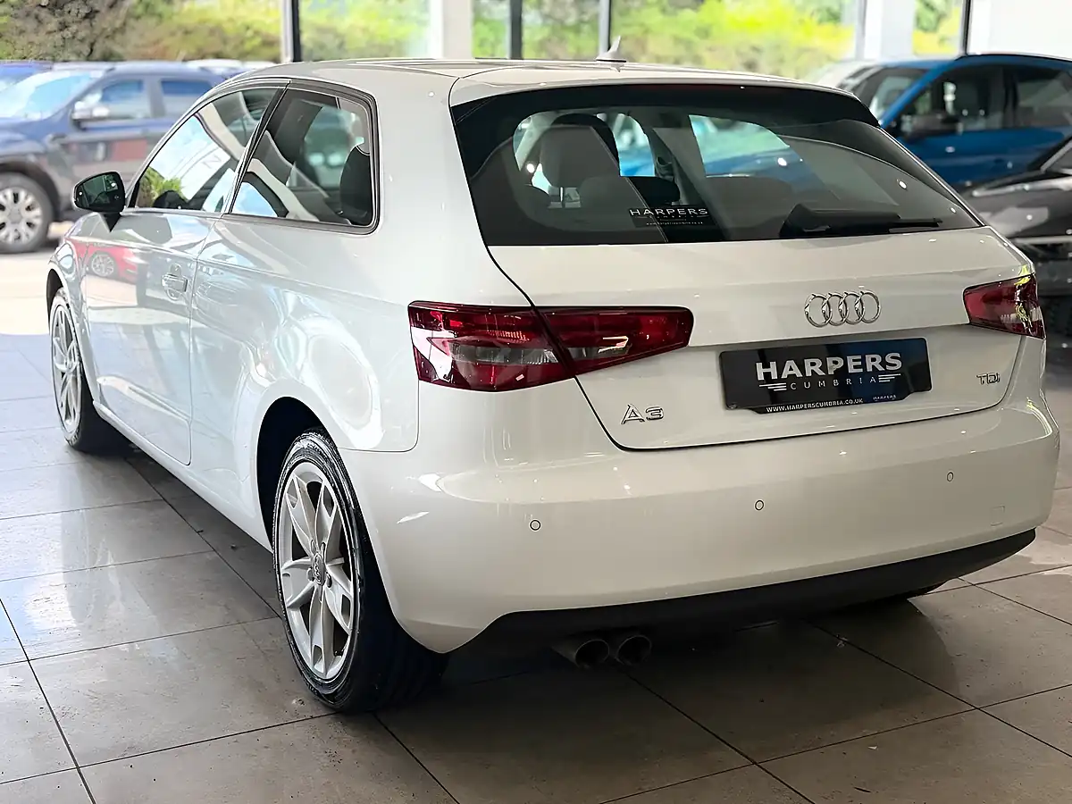 Used 2015 Audi A3 Se Technik White - Interior and Exterior details 5