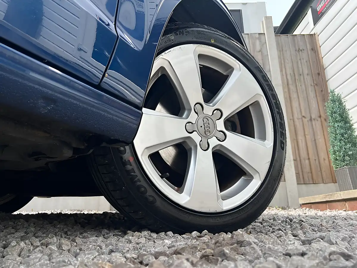 Used 2015 Audi A3 Sport Blue - Interior and Exterior details 9