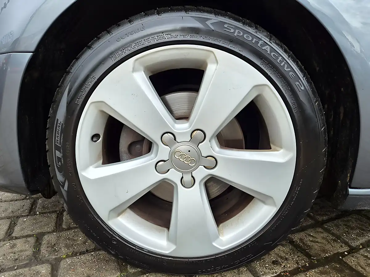 Used 2015 Audi A3 Sport Grey - Interior and Exterior details 19