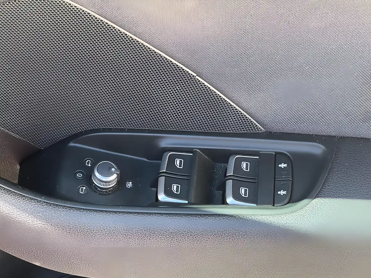 Used 2015 Audi A3 Sport Sportback Red - Interior and Exterior details 9