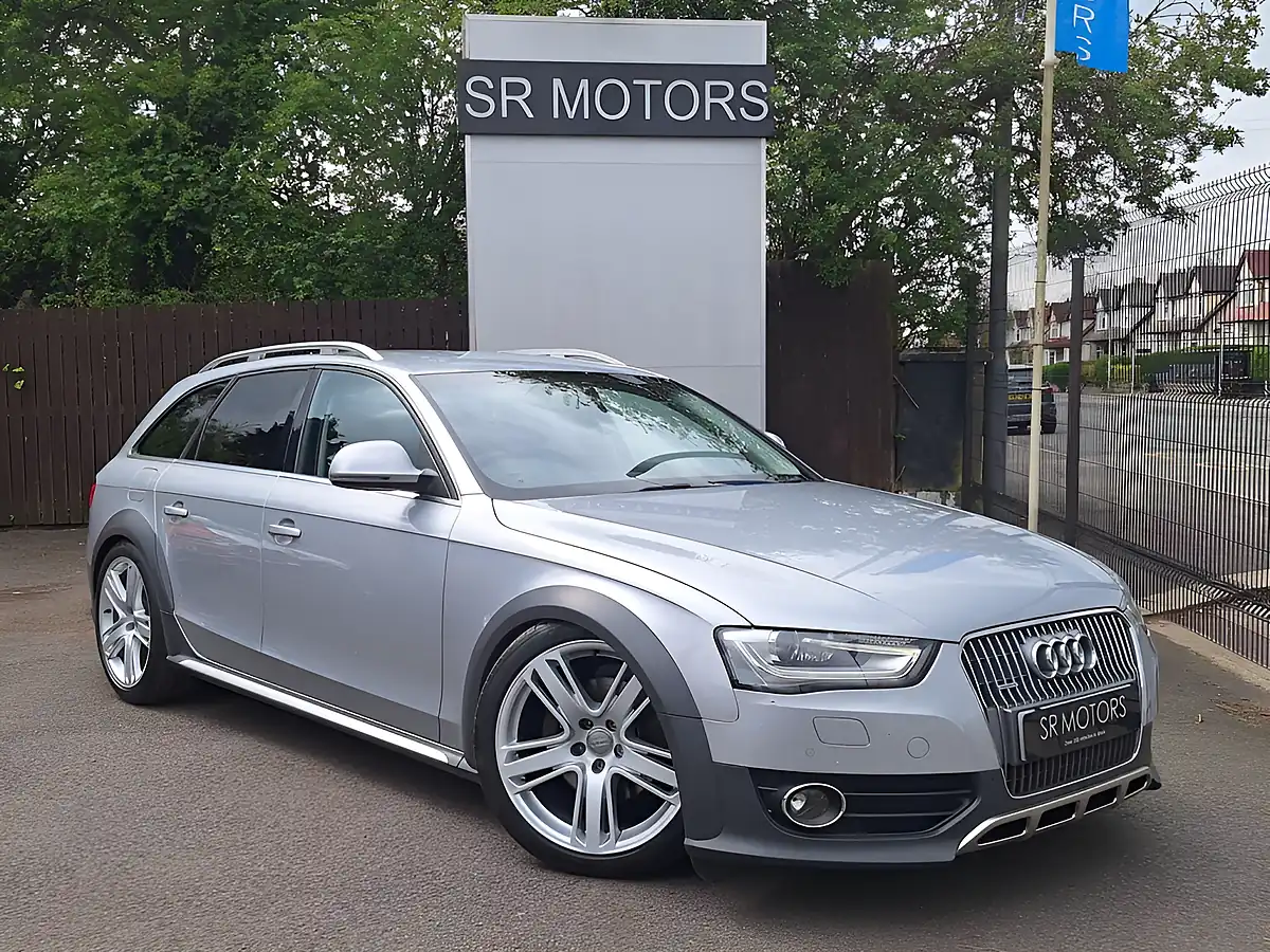 Used 2015 Audi A4 Allroad Sport Silver - Front View