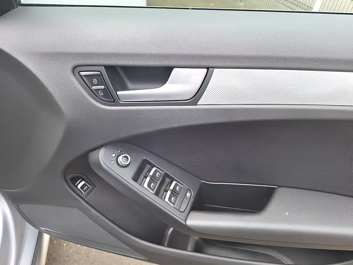 Used 2015 Audi A4 Allroad Sport Silver - Interior and Exterior details 17
