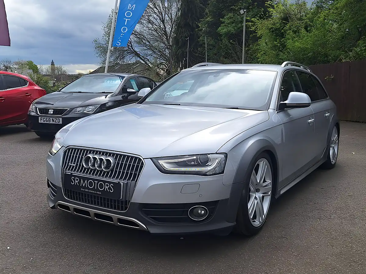 Used 2015 Audi A4 Allroad Sport Silver - Interior and Exterior details 3