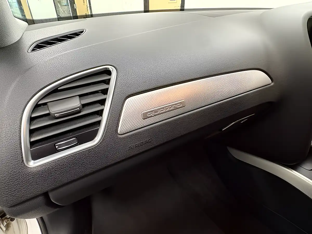 Used 2015 Audi A4 Allroad Sport White - Interior and Exterior details 17
