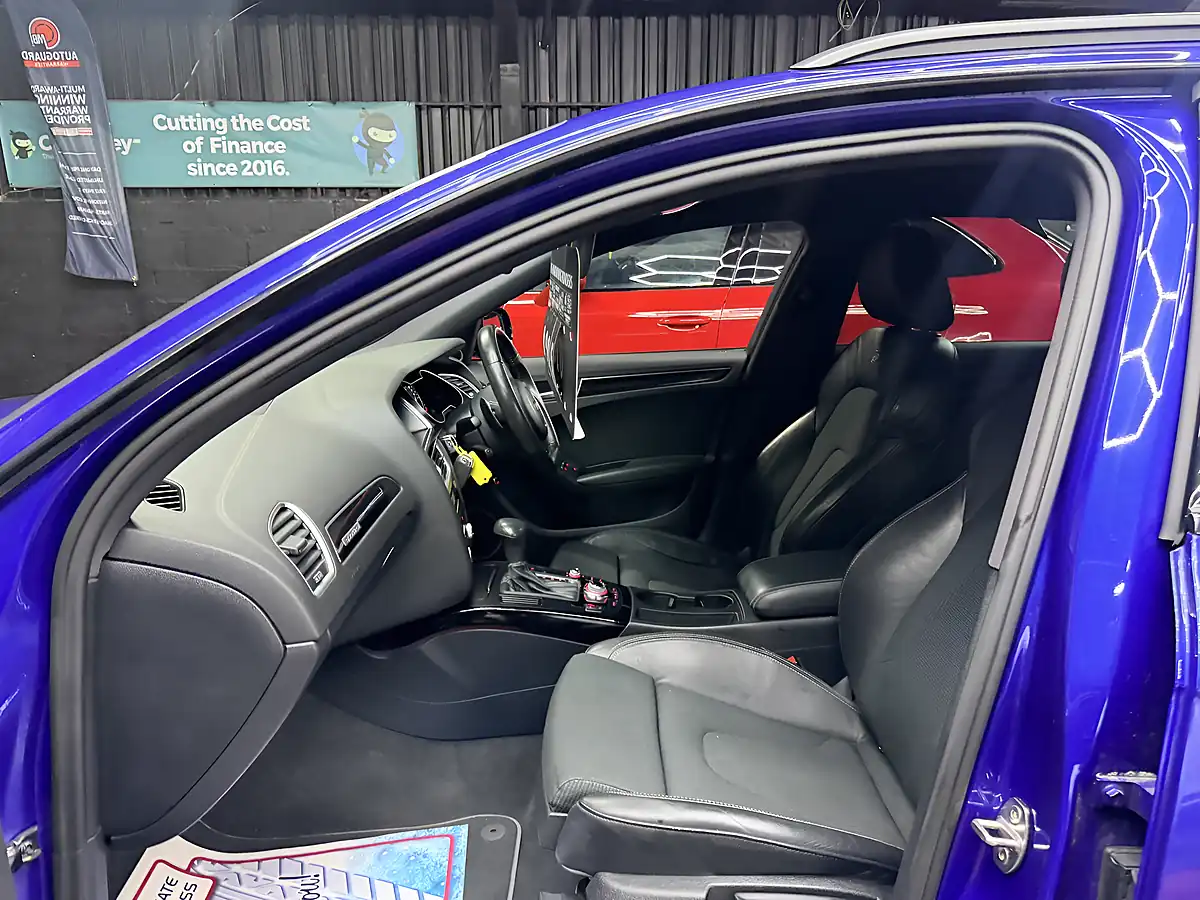 Used 2015 Audi A4 Avant Black Edition Blue - Interior and Exterior details 14