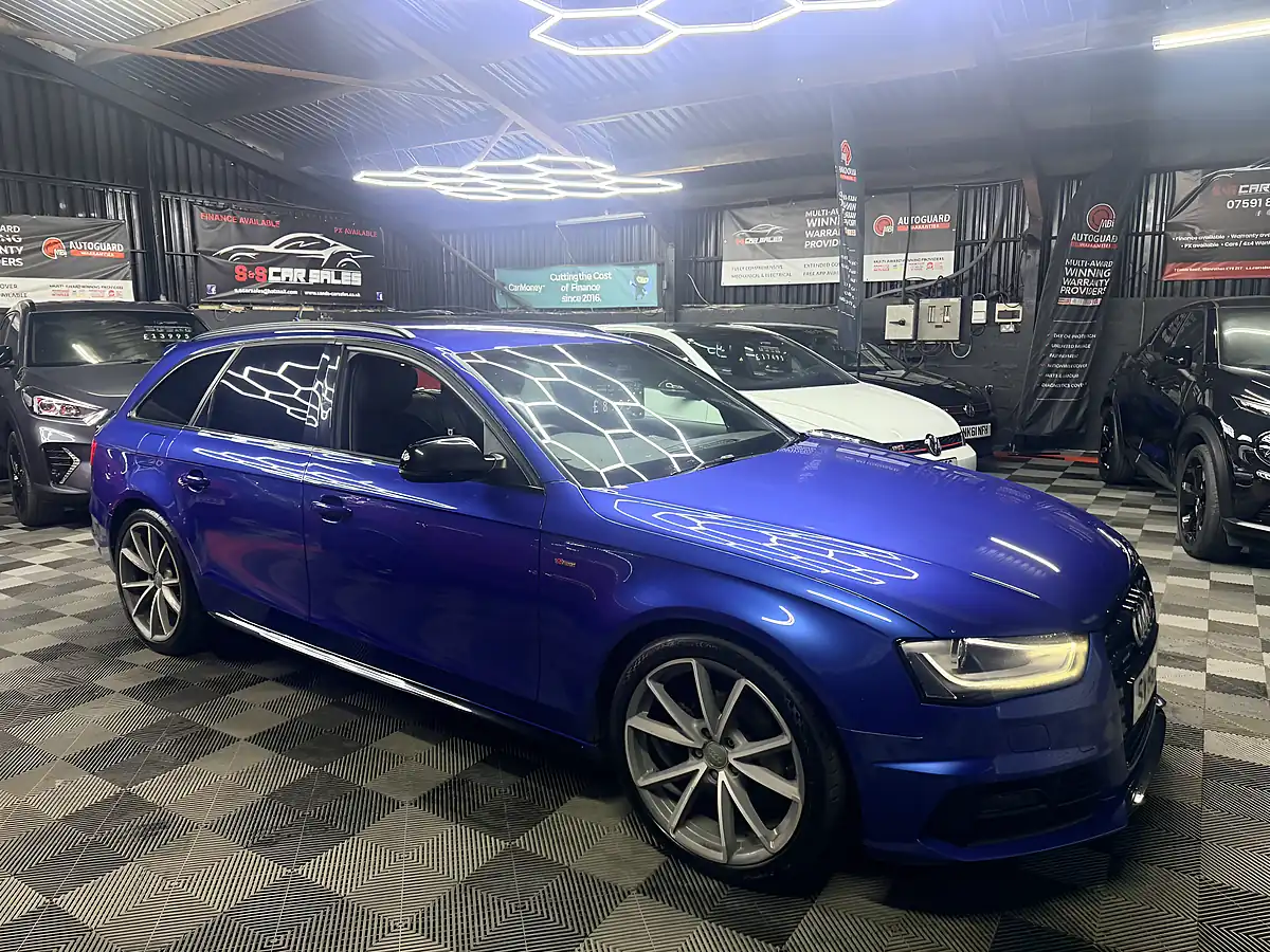Used 2015 Audi A4 Avant Black Edition Blue - Interior and Exterior details 3