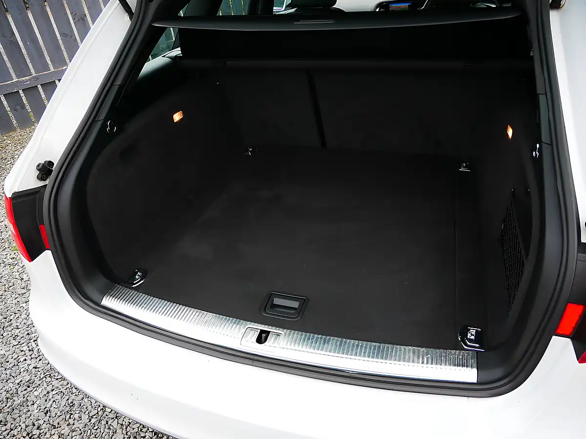 Used 2015 Audi A4 Avant S Line Avant White - Interior and Exterior details 13