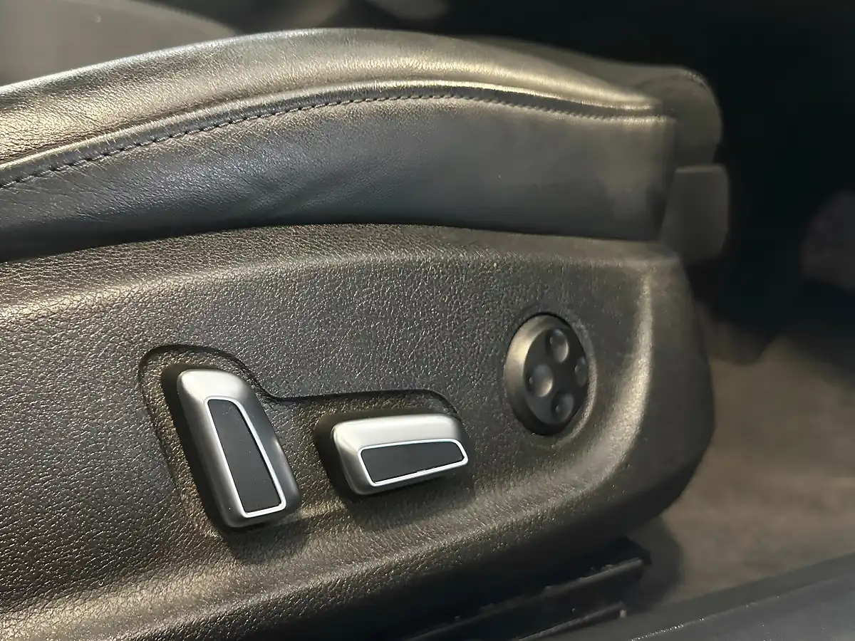 Used 2015 Audi A4 Avant S Line Black - Interior and Exterior details 11