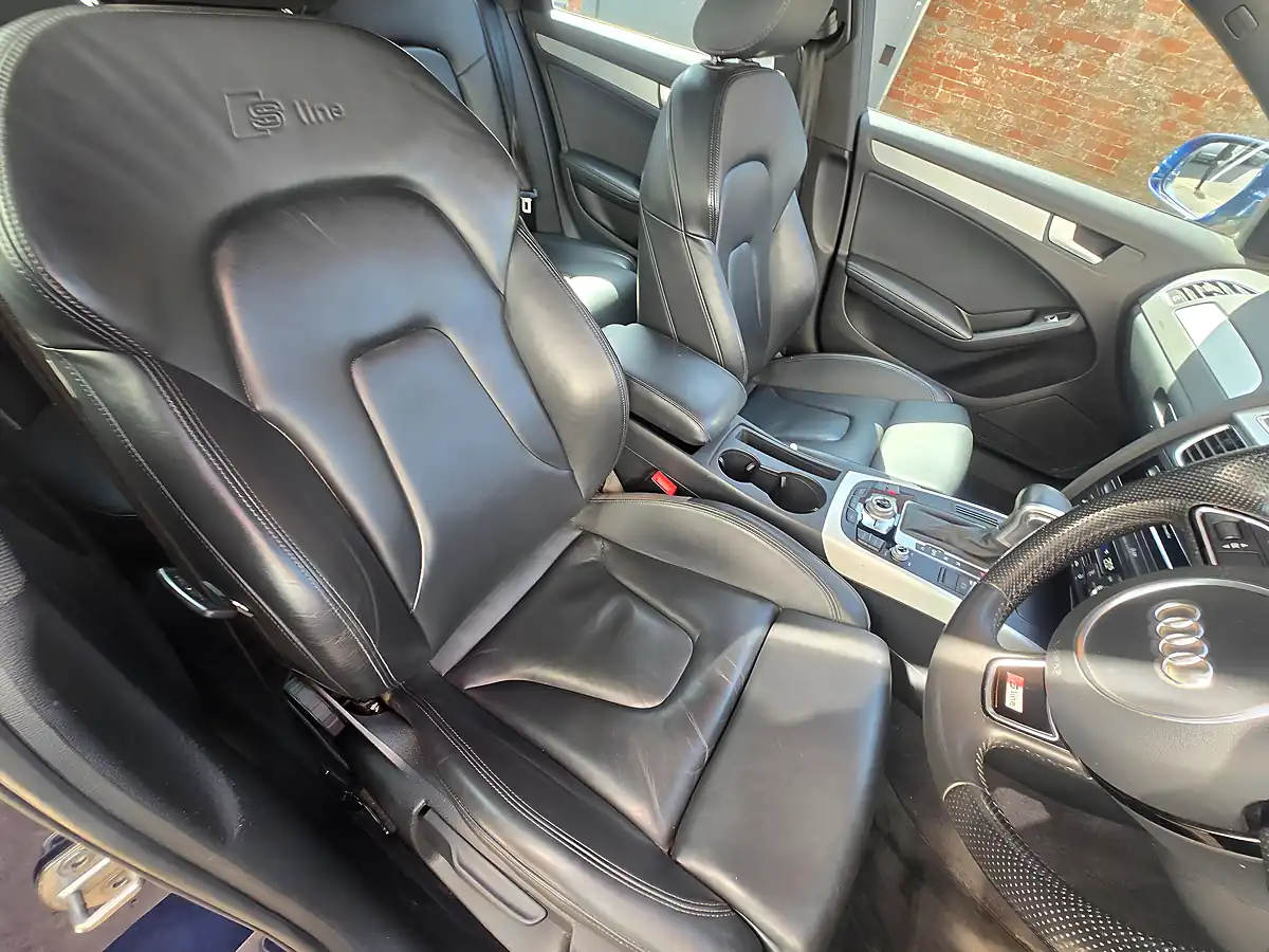 Used 2015 Audi A4 Avant S Line Blue - Interior and Exterior details 14