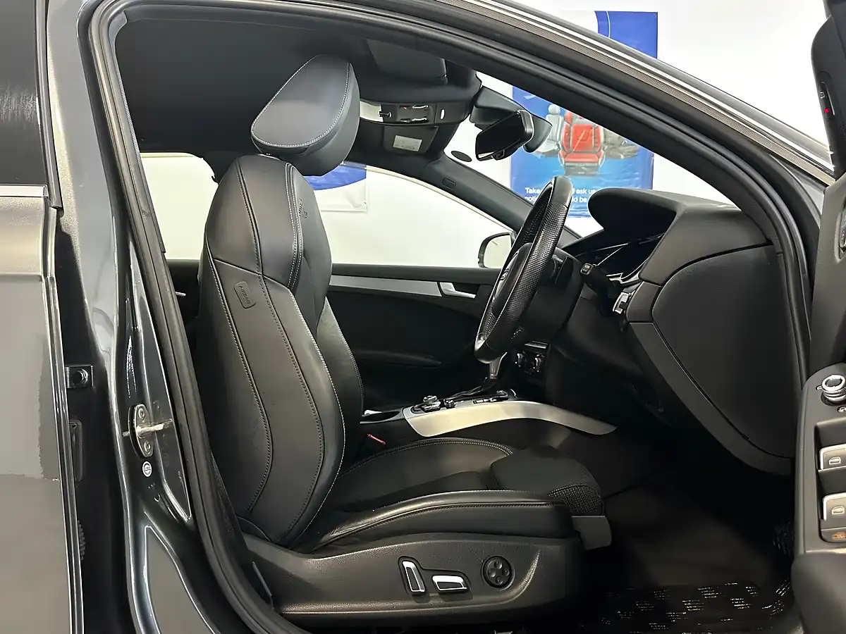 Used 2015 Audi A4 Avant S Line Grey - Interior and Exterior details 3