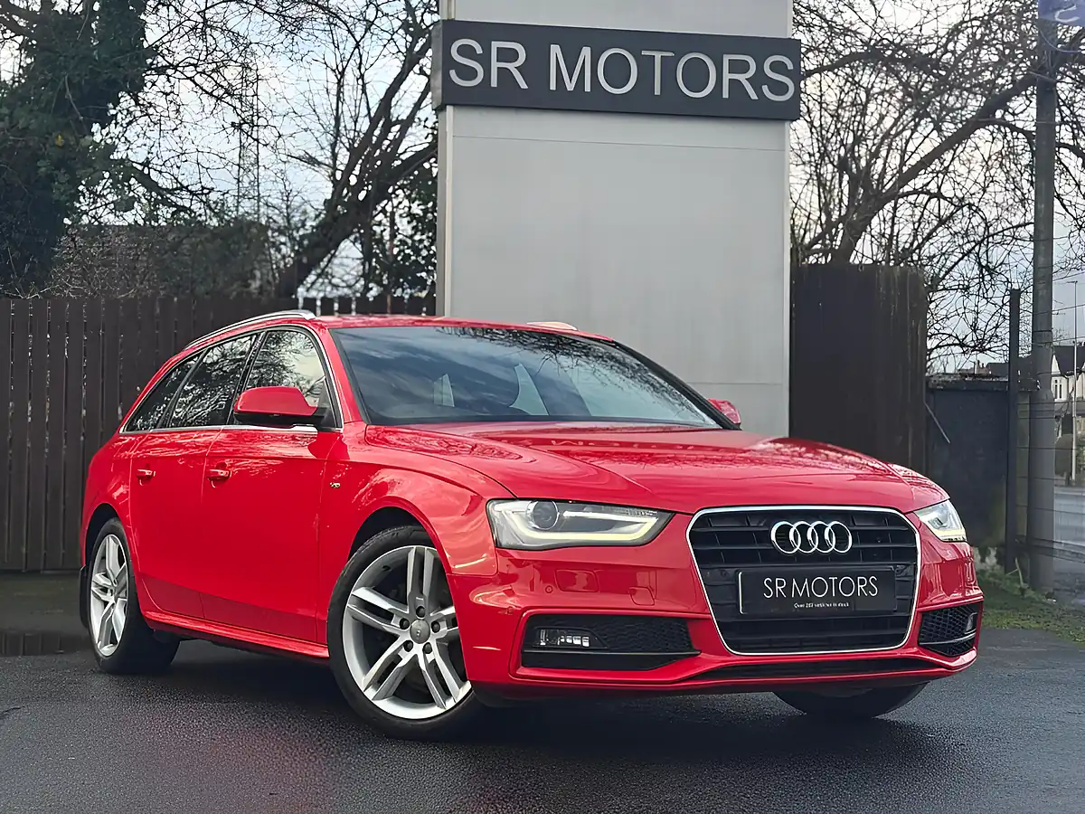Used 2015 Audi A4 Avant S Line Red - Front View