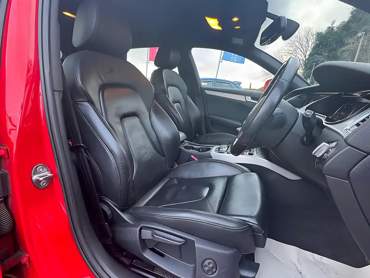 Used 2015 Audi A4 Avant S Line Red - Interior and Exterior details 9