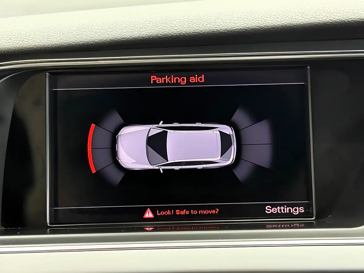 Used 2015 Audi A4 Avant S Line Silver - Interior and Exterior details 17
