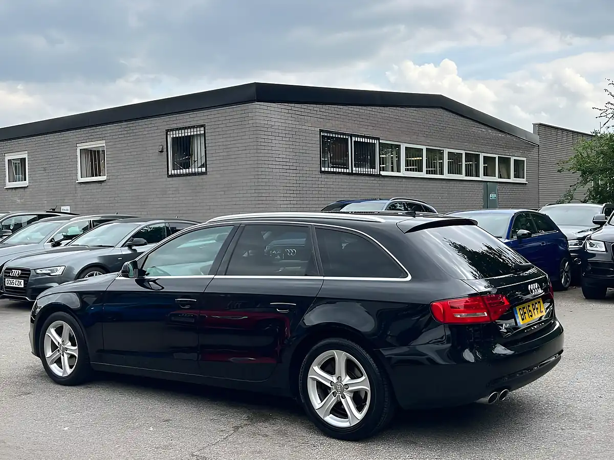 Used 2015 Audi A4 Avant Se Technik Black - Interior and Exterior details 8