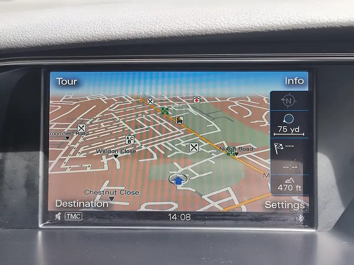 Used 2015 Audi A4 Avant Se Technik Blue - Interior and Exterior details 18