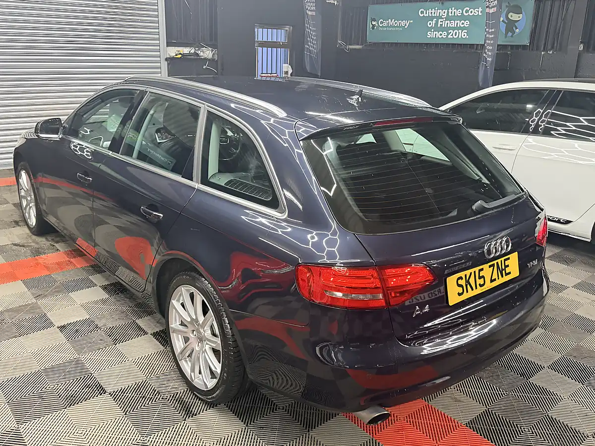 Used 2015 Audi A4 Avant Se Technik Blue - Interior and Exterior details 11
