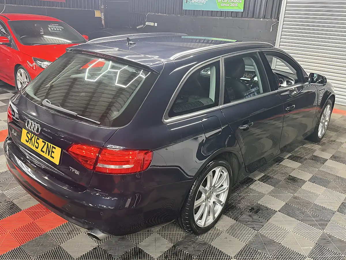 Used 2015 Audi A4 Avant Se Technik Blue - Interior and Exterior details 12