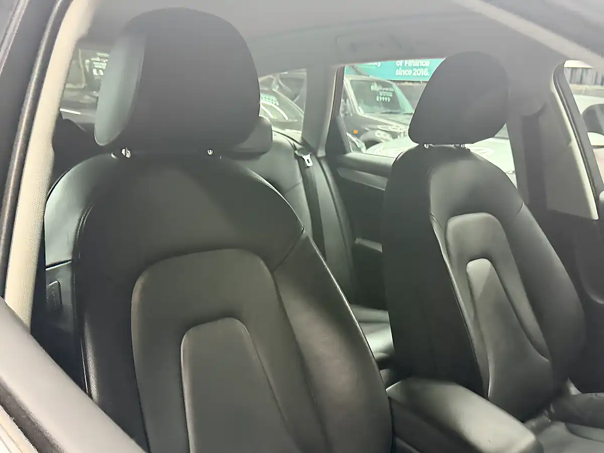 Used 2015 Audi A4 Avant Se Technik Blue - Interior and Exterior details 16