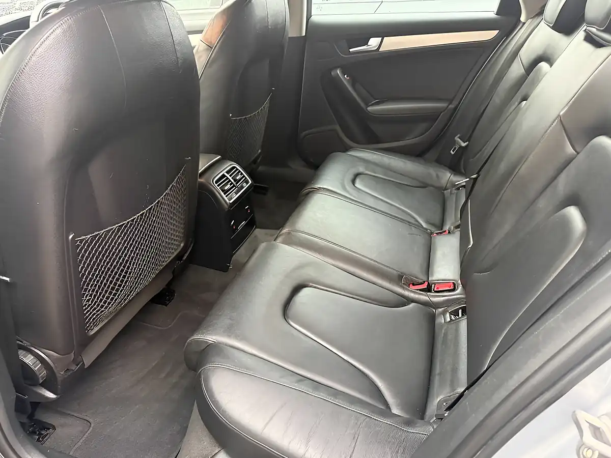 Used 2015 Audi A4 Avant Se Technik Silver - Interior and Exterior details 16