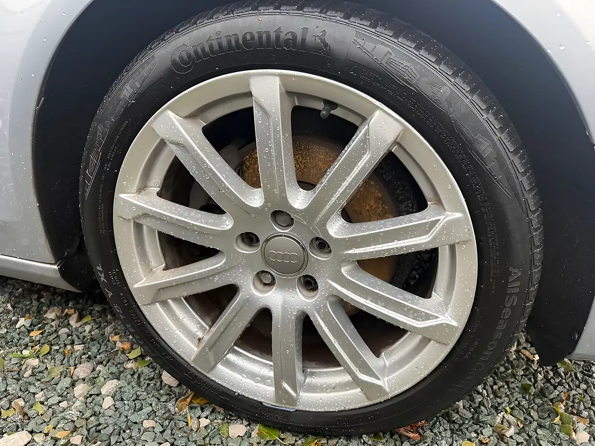 Used 2015 Audi A4 Avant Se Technik Silver - Interior and Exterior details 19
