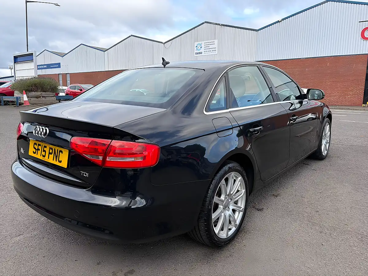 Used 2015 Audi A4 Se Technik Black - Interior and Exterior details 7