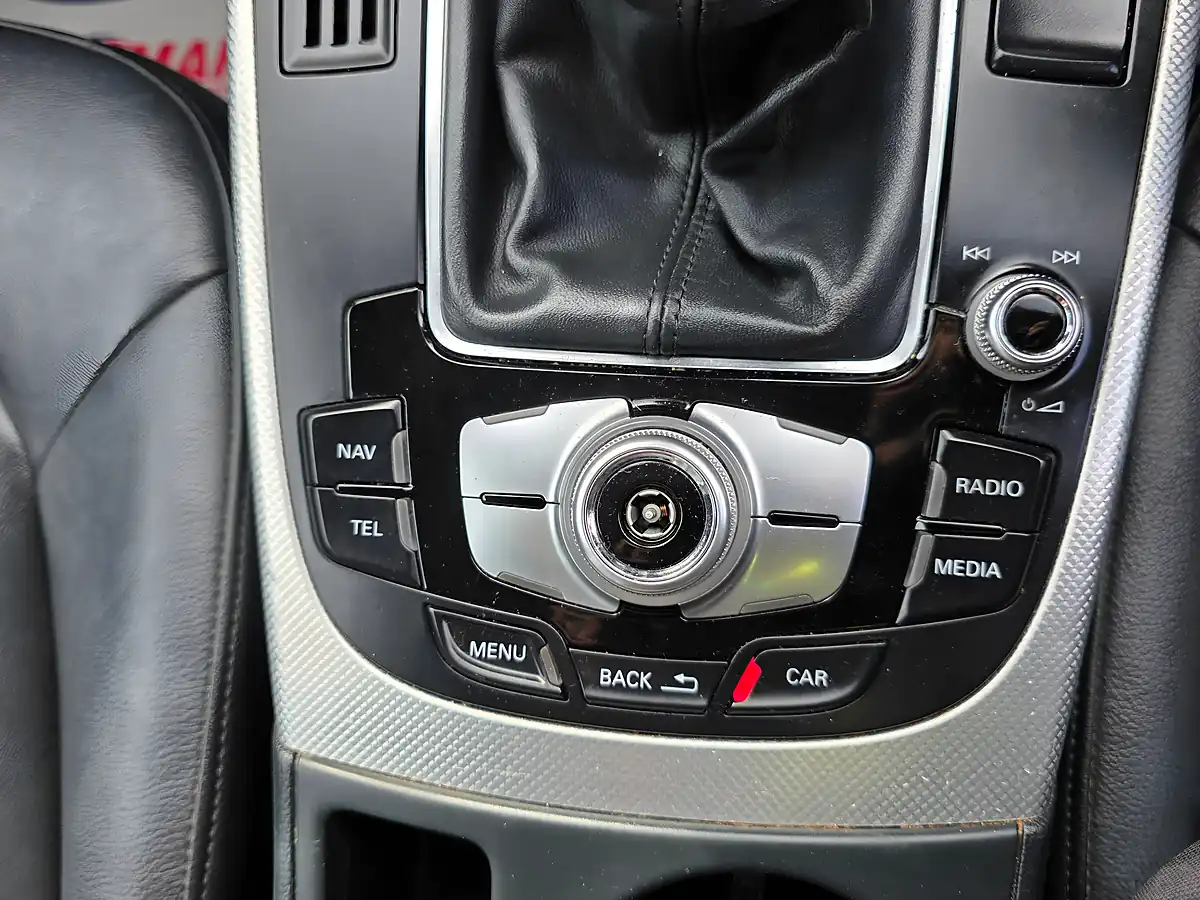 Used 2015 Audi A4 Se Technik Grey - Interior and Exterior details 15