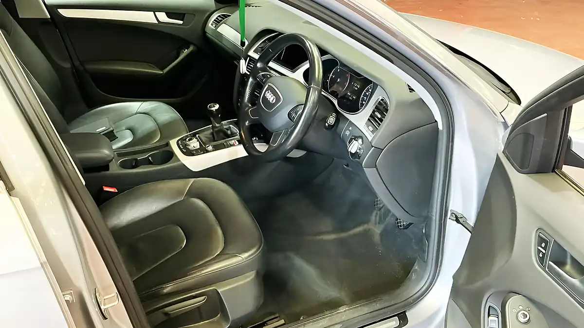 Used 2015 Audi A4 Se Technik Silver - Interior and Exterior details 10