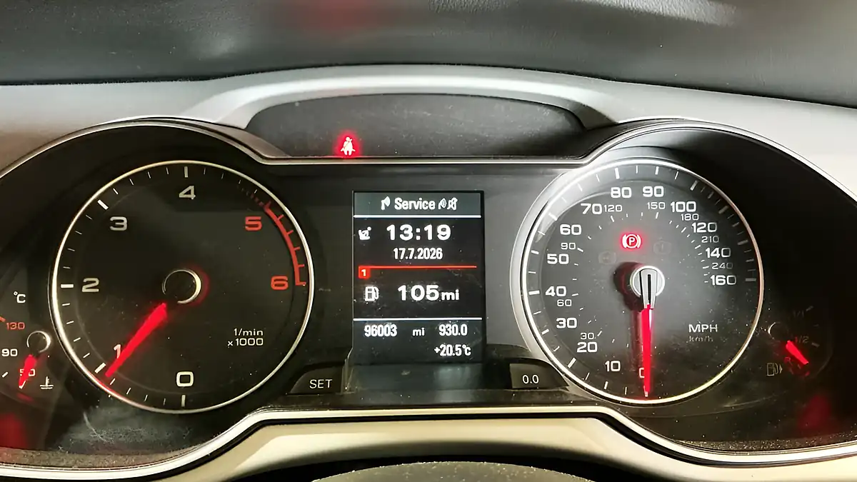 Used 2015 Audi A4 Se Technik Silver - Interior and Exterior details 9