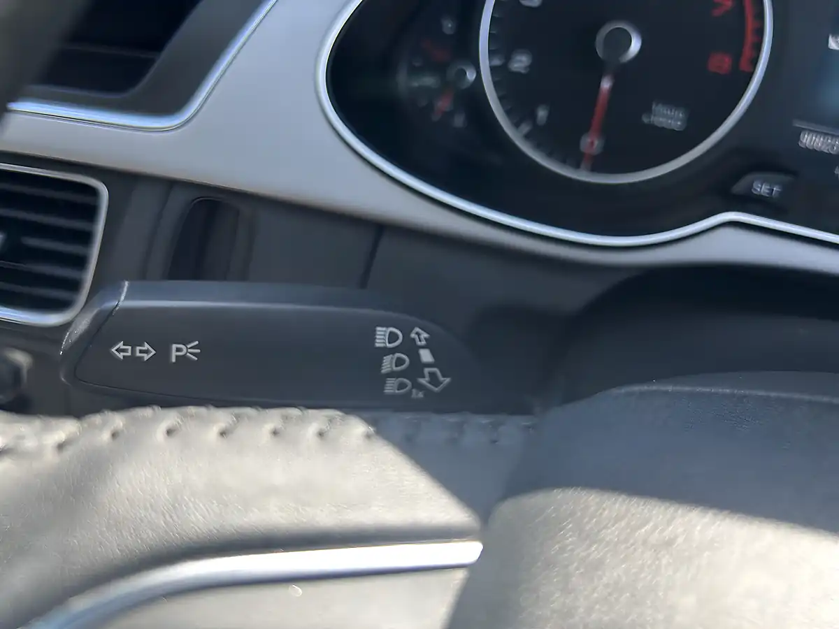 Used 2015 Audi A4 White - Interior and Exterior details 14