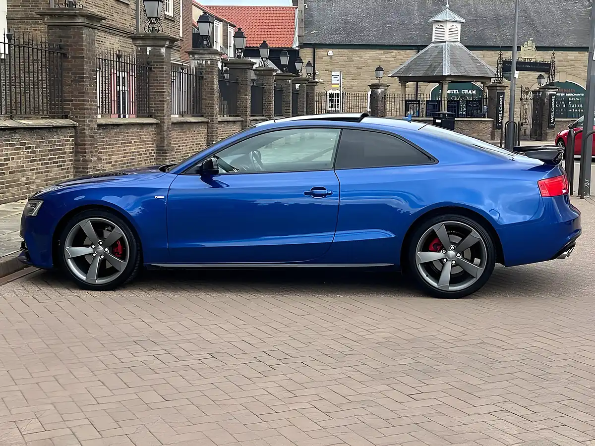 Used 2015 Audi A5 Black Edition Plus Blue - Interior and Exterior details 19