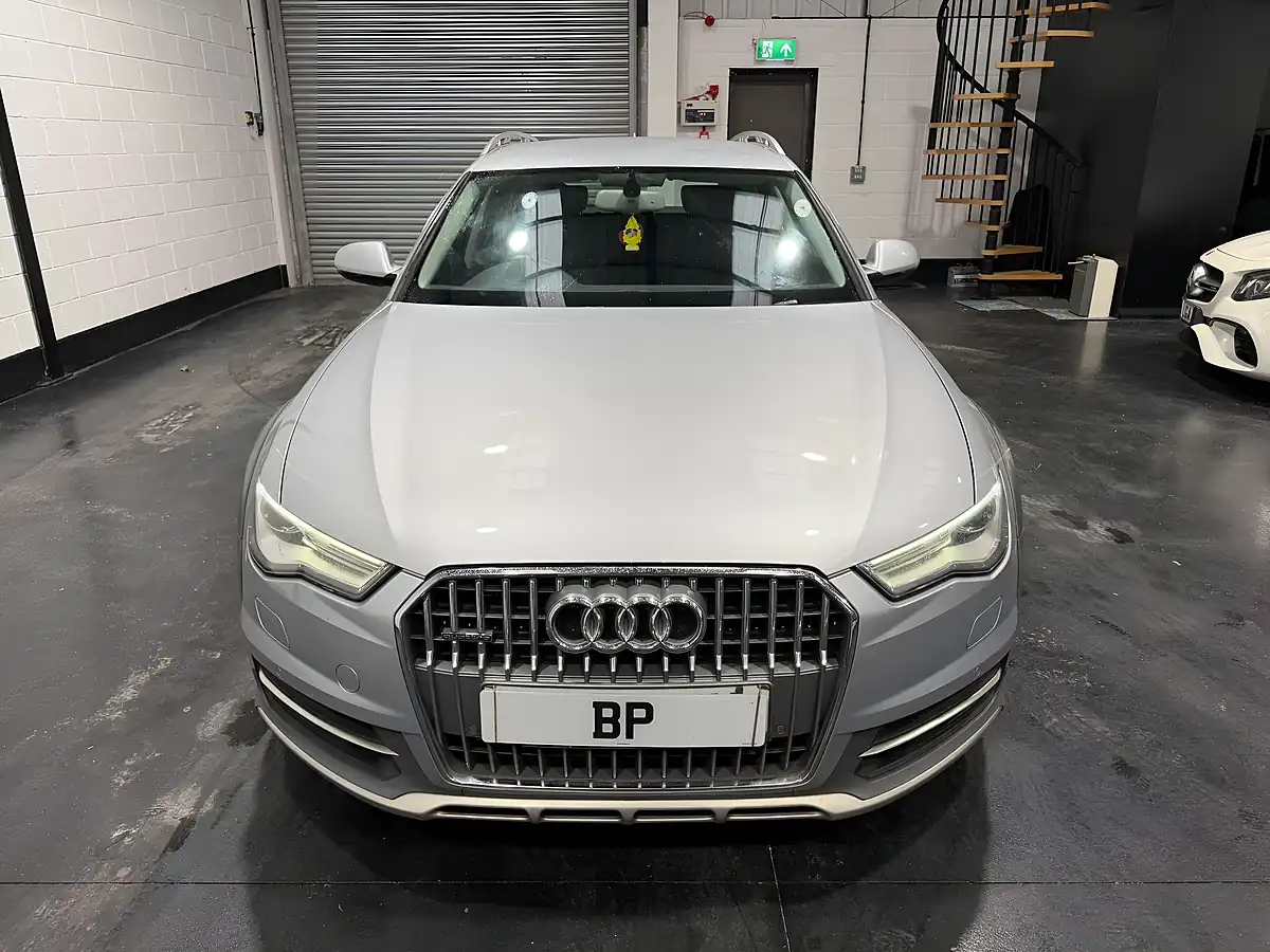 Used 2015 Audi A6 Allroad Silver - Interior and Exterior details 2