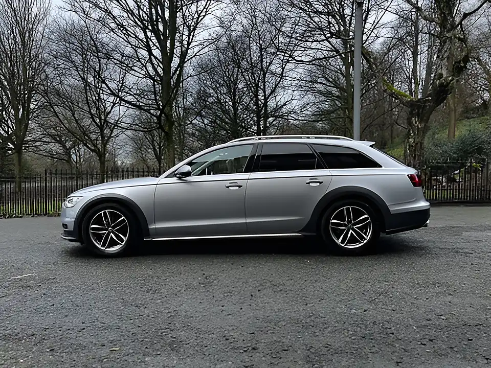 Used 2015 Audi A6 Allroad Silver - Interior and Exterior details 2