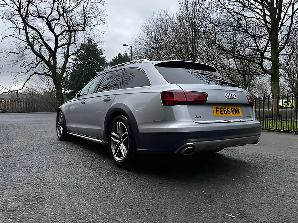 Used 2015 Audi A6 Allroad Silver - Interior and Exterior details 3