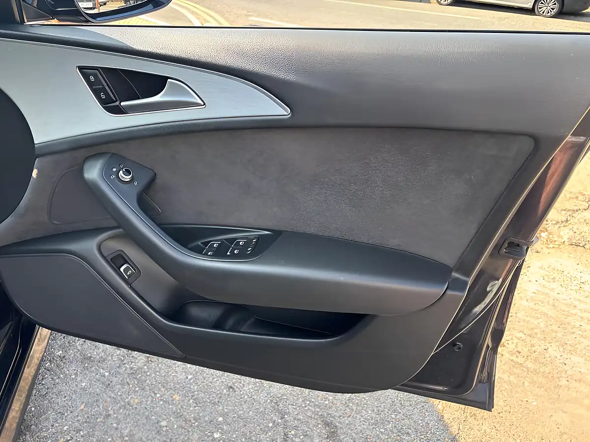 Used 2015 Audi A6 Avant S Line Blue - Interior and Exterior details 12