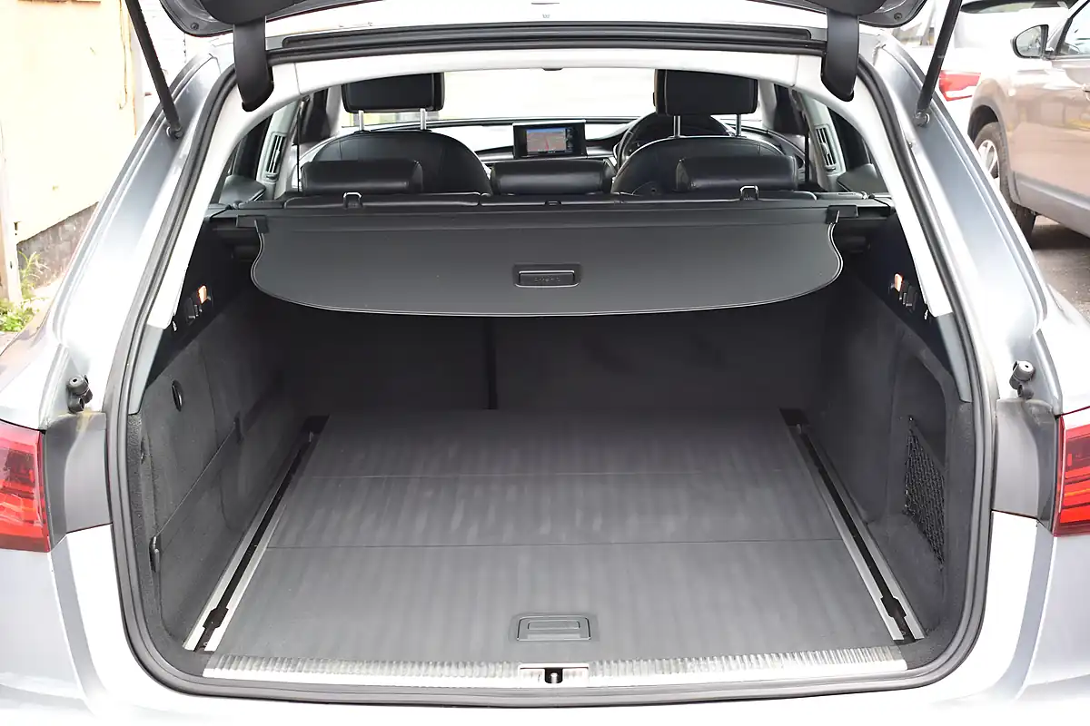 Used 2015 Audi A6 Avant Se Grey - Interior and Exterior details 10