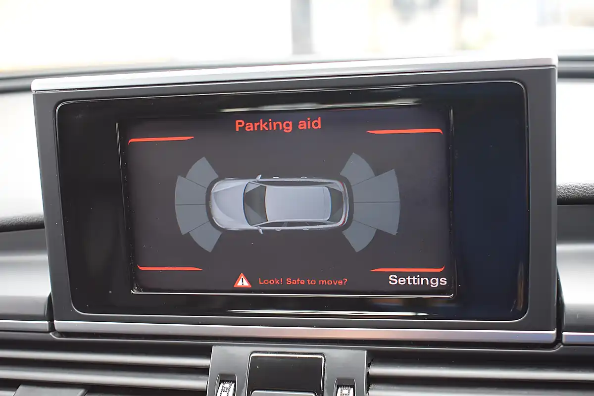 Used 2015 Audi A6 Avant Se Grey - Interior and Exterior details 16