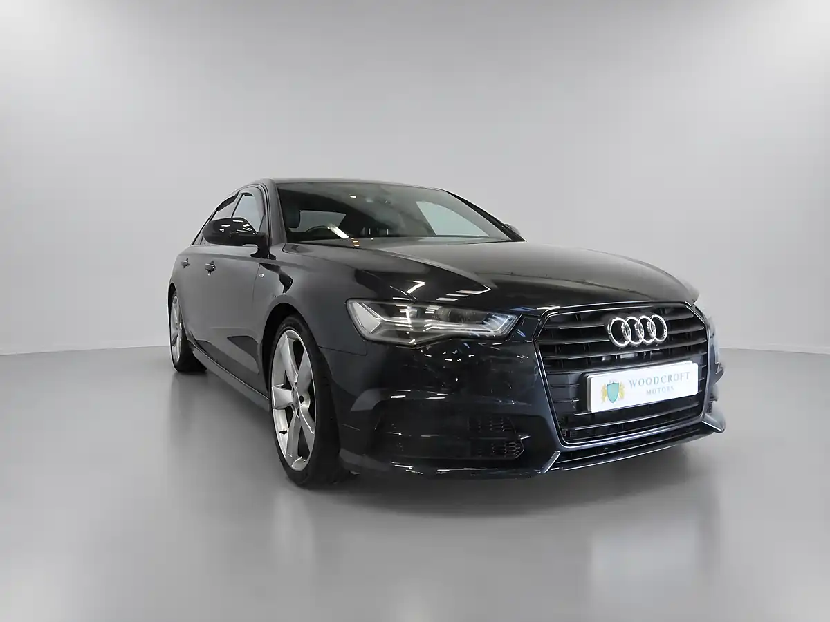 Used 2015 Audi A6 Saloon Black Edition Blue - Front View