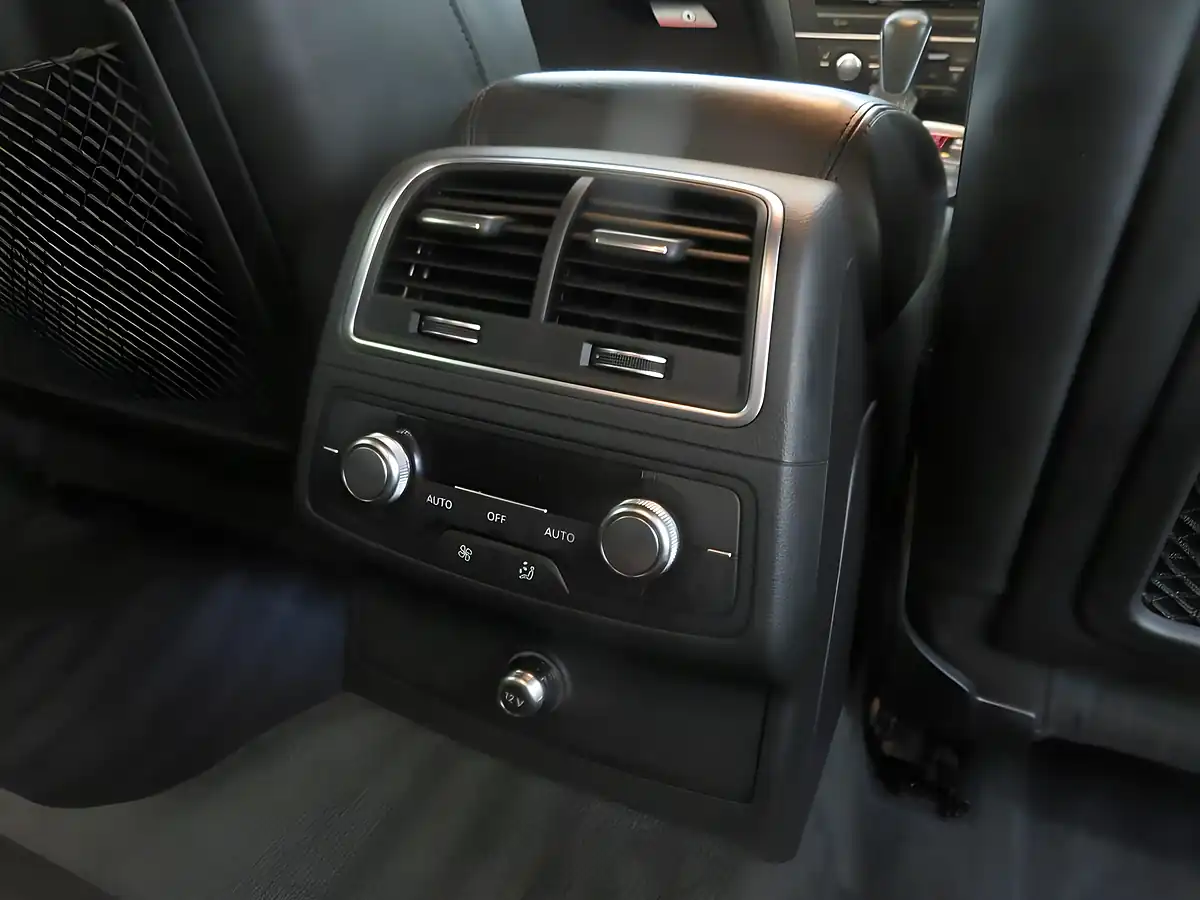 Used 2015 Audi A6 Saloon Black Edition Blue - Interior and Exterior details 19