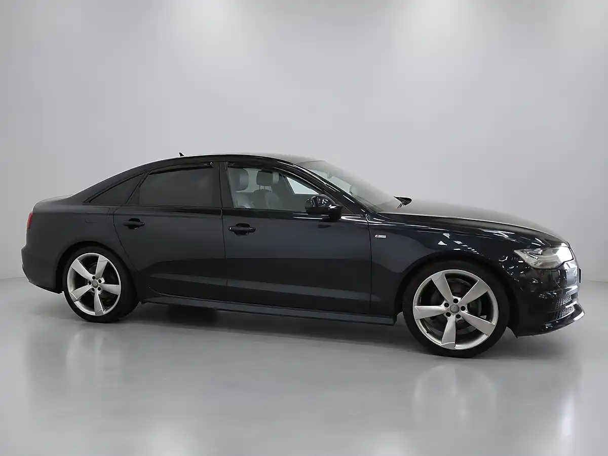 Used 2015 Audi A6 Saloon Black Edition Blue - Interior and Exterior details 3