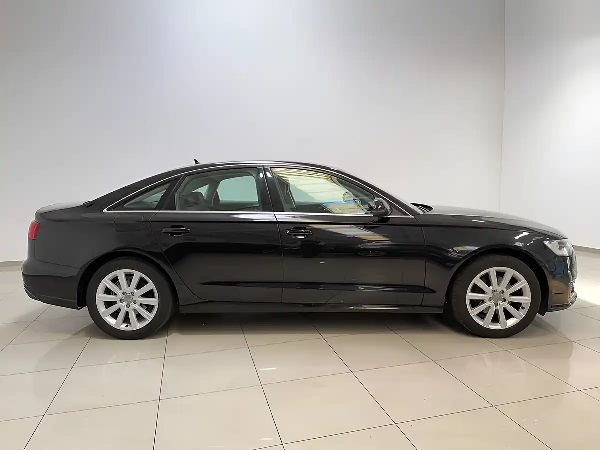 Used 2015 Audi A6 Saloon Se Black - Interior and Exterior details 15