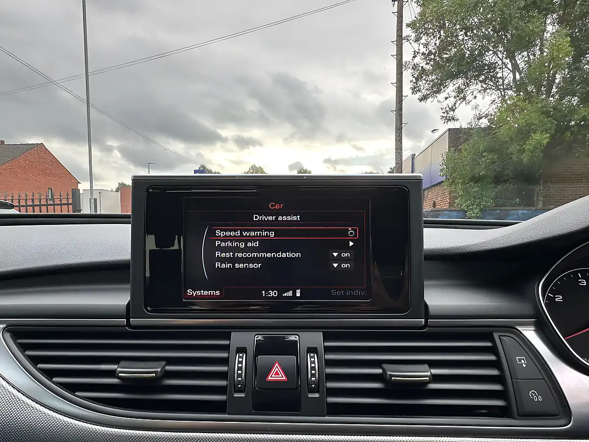 Used 2015 Audi A6 Saloon Se Silver - Interior and Exterior details 16