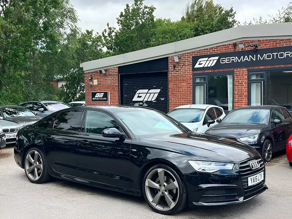 Used 2015 Audi A6 Saloon Ultra Black Edition Black - Front View