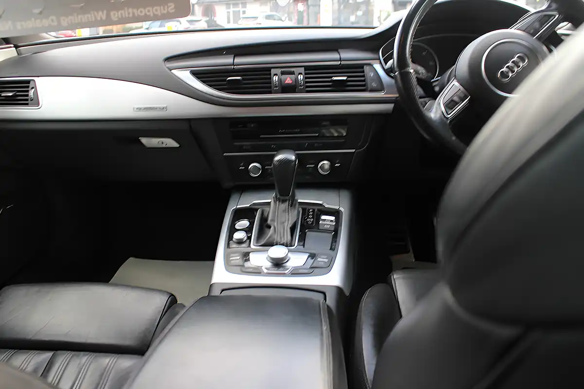 Used 2015 Audi A7 S Line White - Interior and Exterior details 12